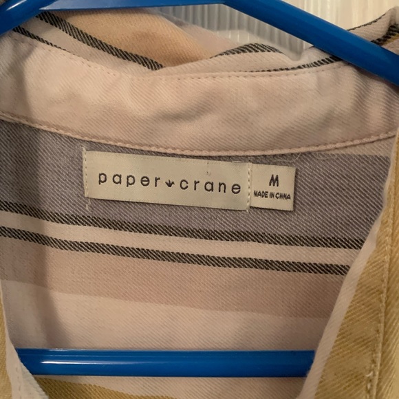 Button up top - Picture 3 of 3